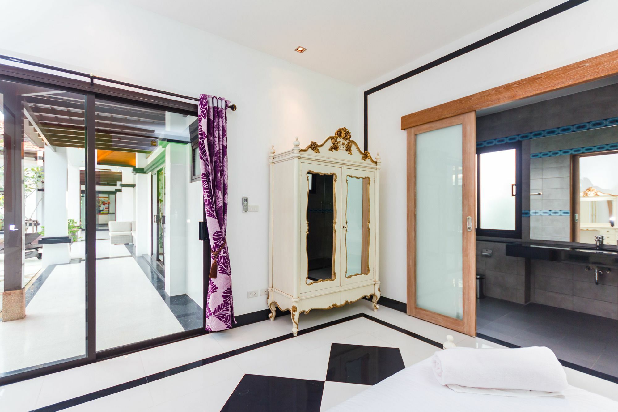 Jewels Villas Phuket Surin Beach  Exterior foto