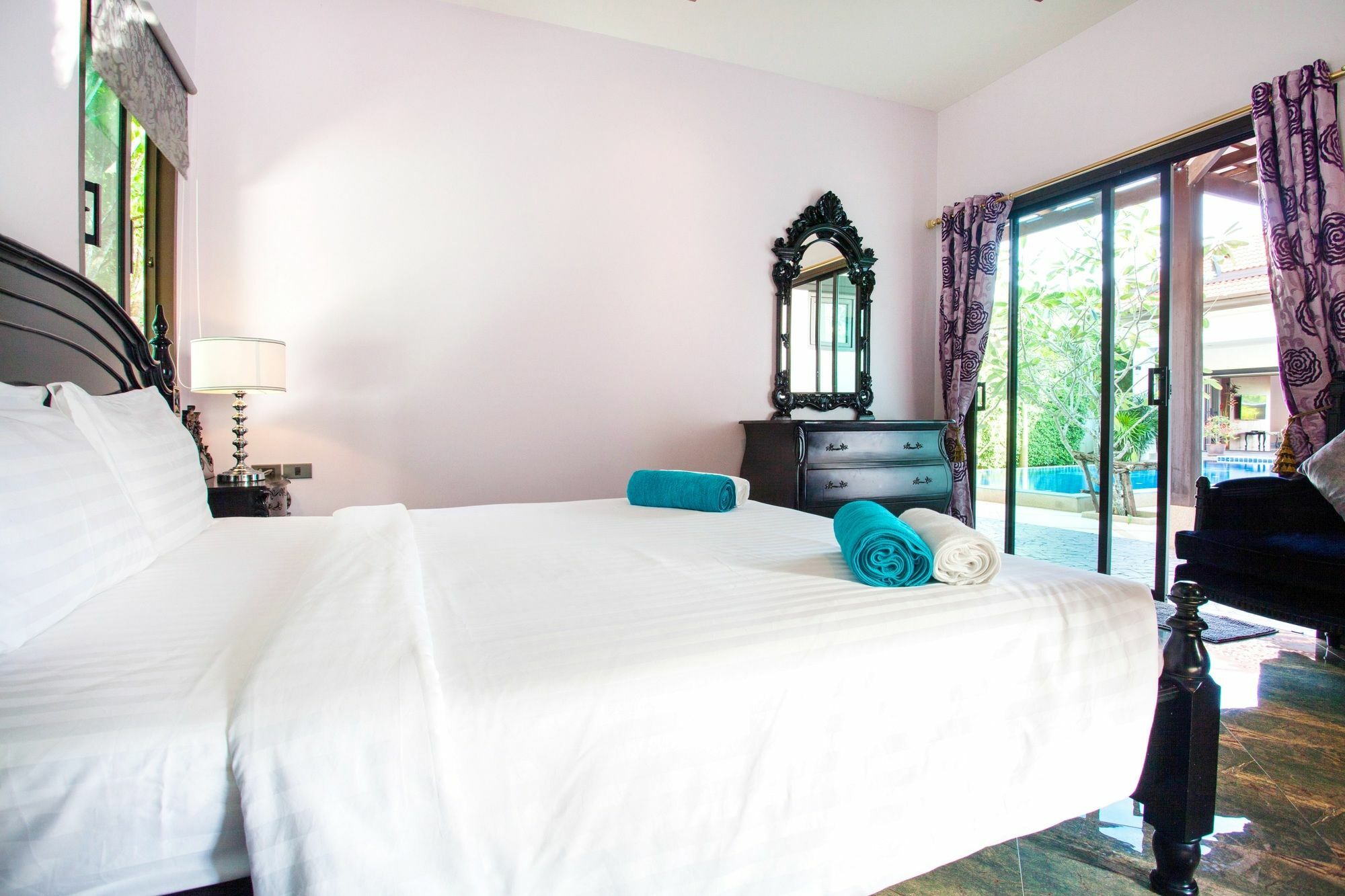 Jewels Villas Phuket Surin Beach  Exterior foto