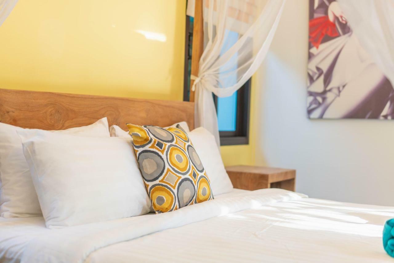 Jewels Villas Phuket Surin Beach  Exterior foto