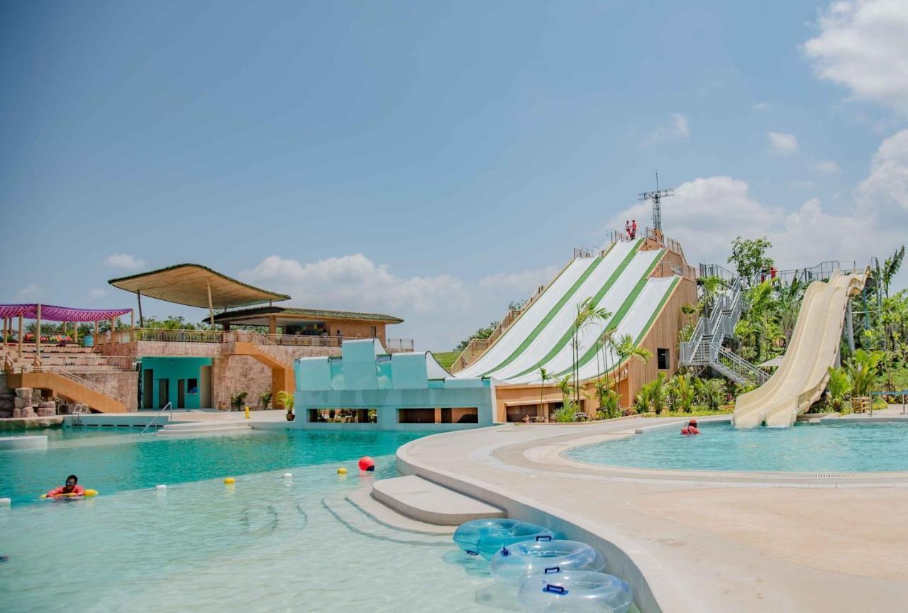 Jewels Villas Phuket Surin Beach  Exterior foto